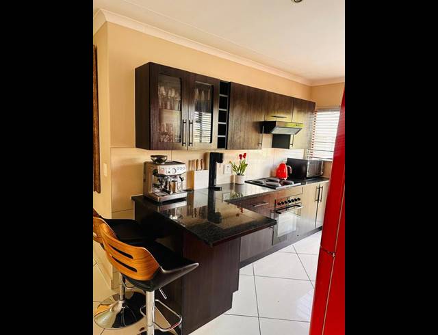 2 BEDROOM TOWNHOUSE FOR SALE IN ARUNDO ESTATE